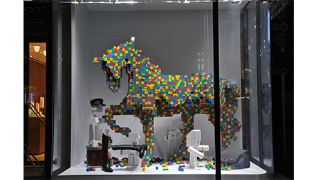 isabelle daëron: window displays at Hermès ginza tokyo