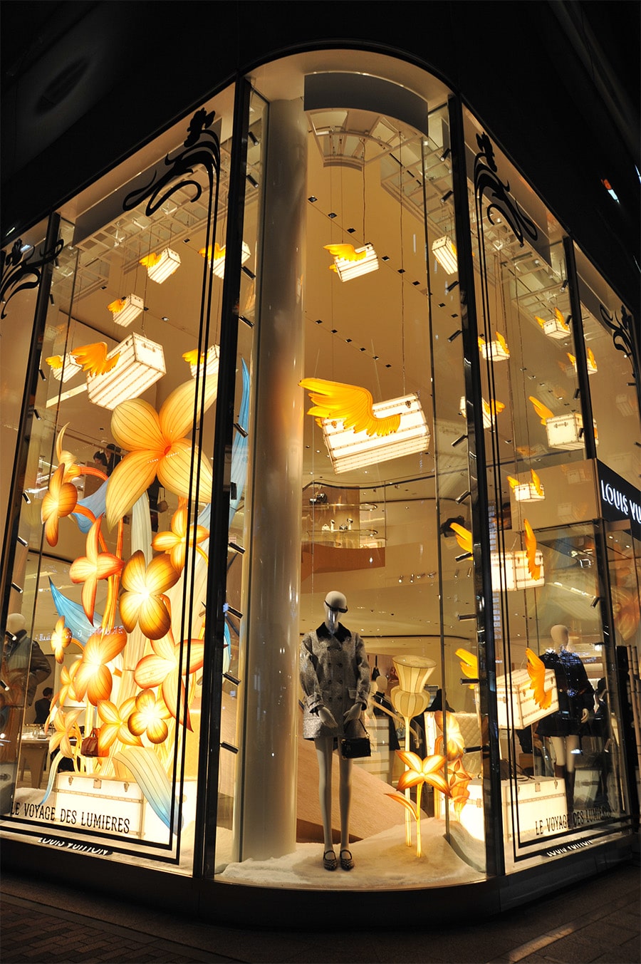 ルイ・ヴィトン 銀座並木通り店