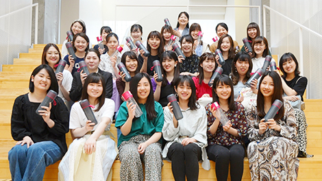 跡見学園女子大学SHIOZEMIの学生たち