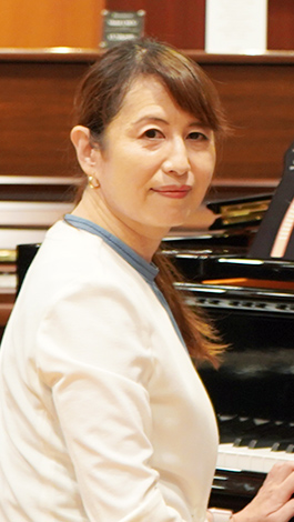 須永 由美子