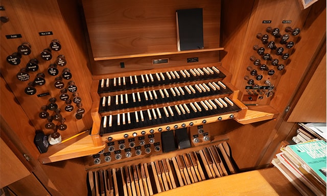 パイプオルガンの鍵盤部。