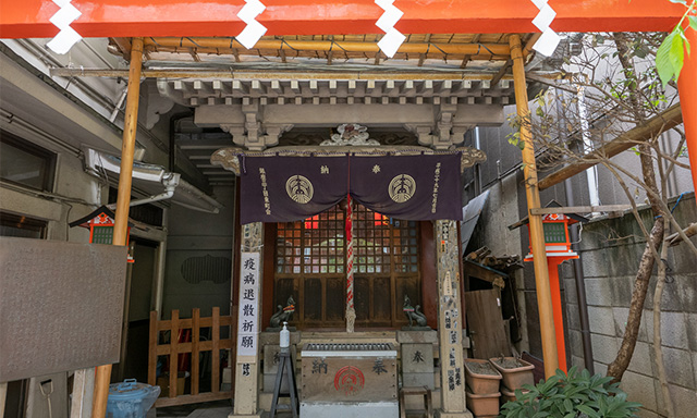 宝珠稲荷神社の社殿